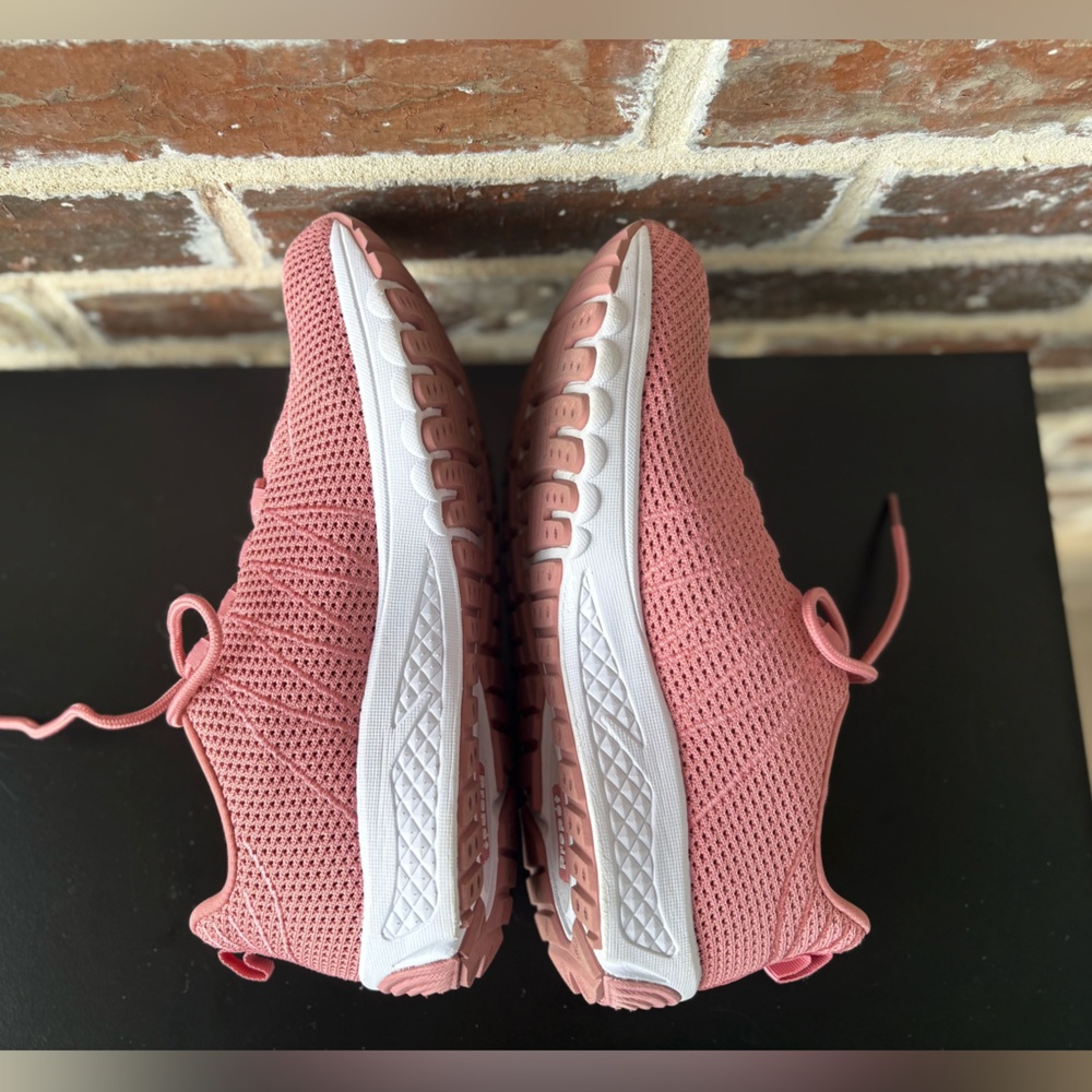 Propet Dark Pink Ortholite Tour Knit Sneakers Size 9.5 Wide - Picture 11 of 11